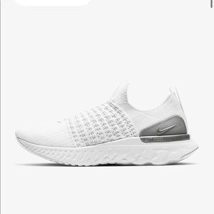 Nike React Phantom Run Flyknit 2 Womens